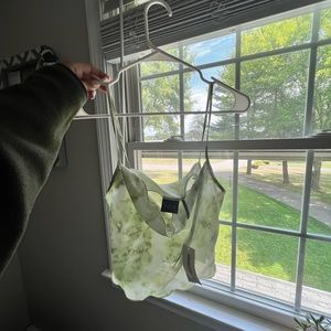 Light green and white tank top from Urban Outfitters. Never worn. Size: M